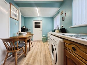 Photo 17- click for photo gallery